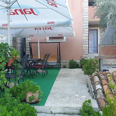 Apartments Rosa Mali Lošinj Buitenkant foto