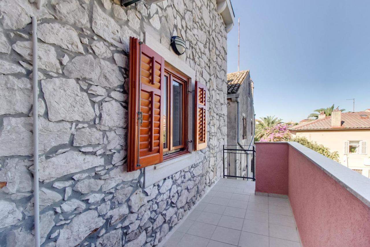 Apartments Rosa Mali Lošinj Buitenkant foto