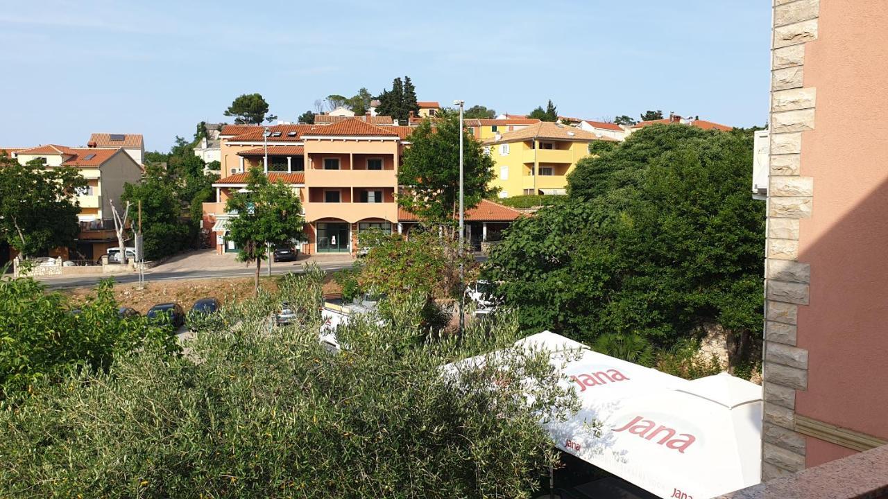 Apartments Rosa Mali Lošinj Buitenkant foto
