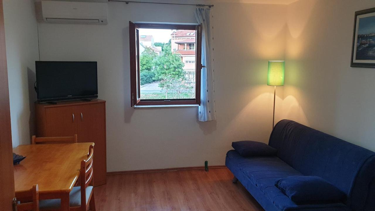 Apartments Rosa Mali Lošinj Buitenkant foto