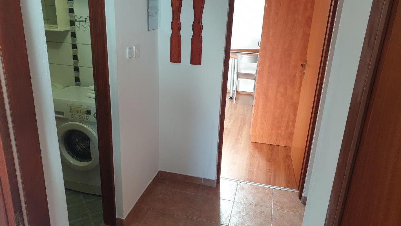 Apartments Rosa Mali Lošinj Buitenkant foto